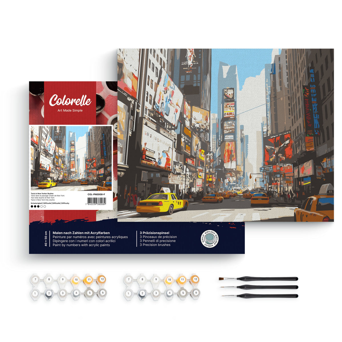 Taxis in New Yorker Skyline