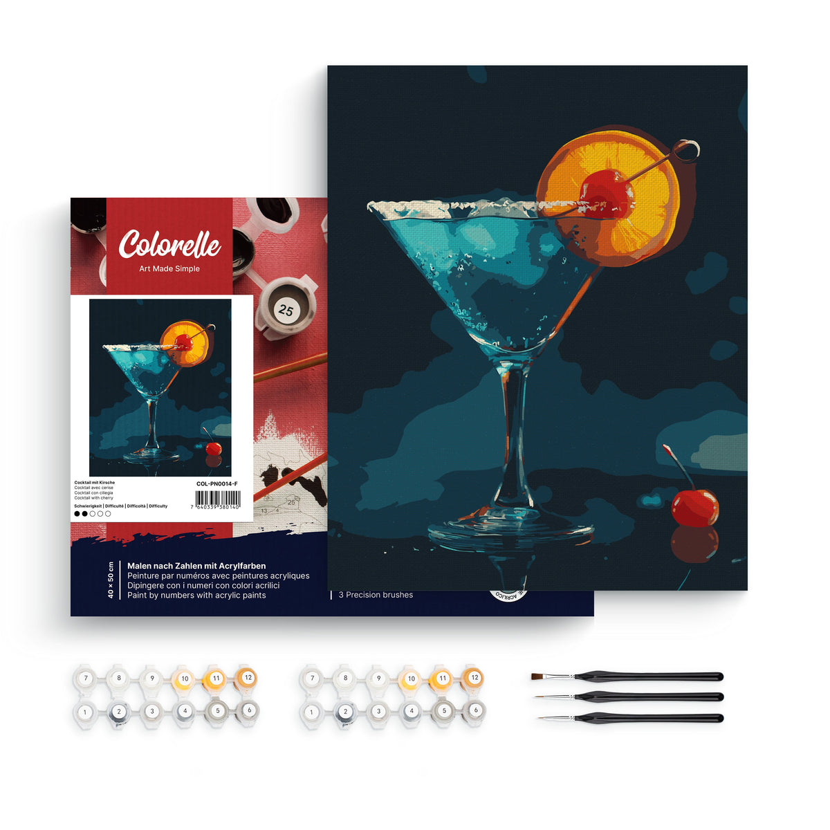 Cocktail mit Kirsche